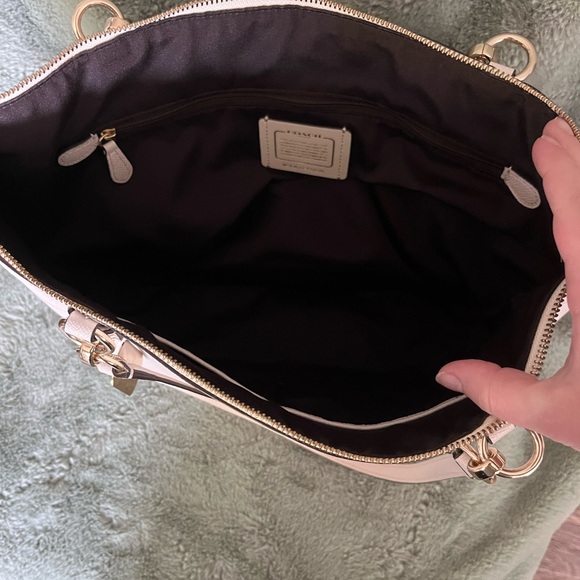 Coach White Leather Ava Tote Bag - Picture 10 of 11